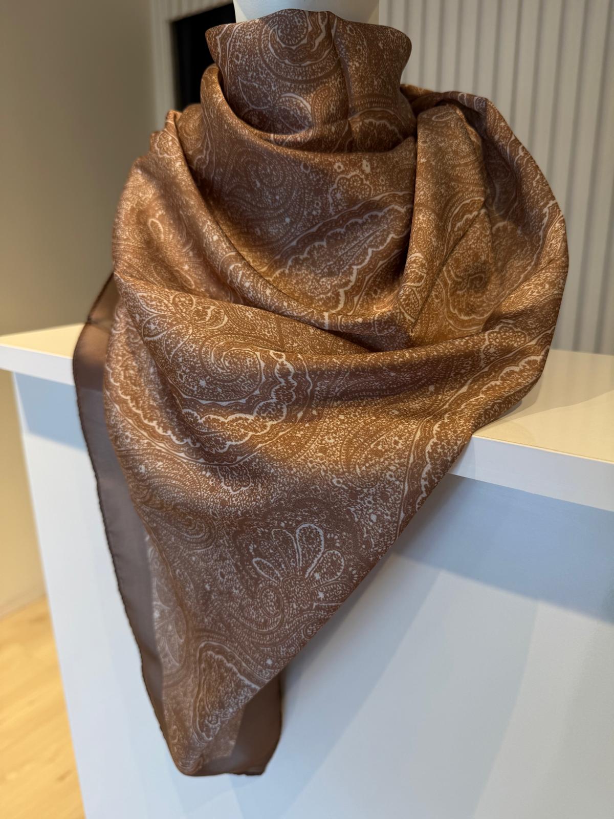 LEVİDOR HİNT İPEĞİ ETNİK DESEN ŞAL 02