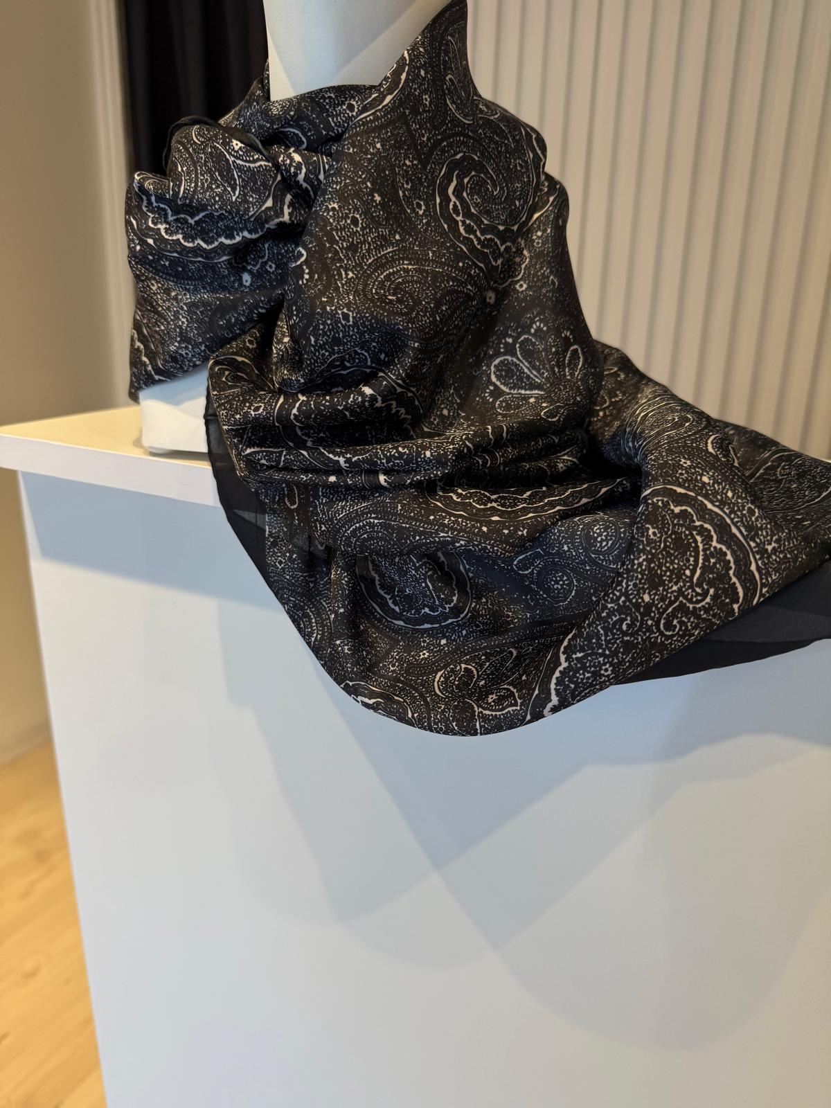 LEVİDOR HİNT İPEĞİ ETNİK DESEN ŞAL 03