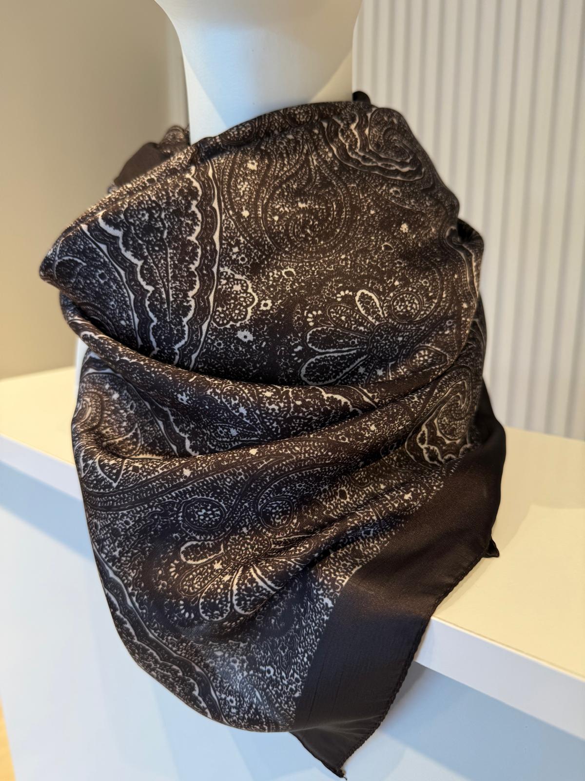 LEVİDOR HİNT İPEĞİ ETNİK DESEN ŞAL 08