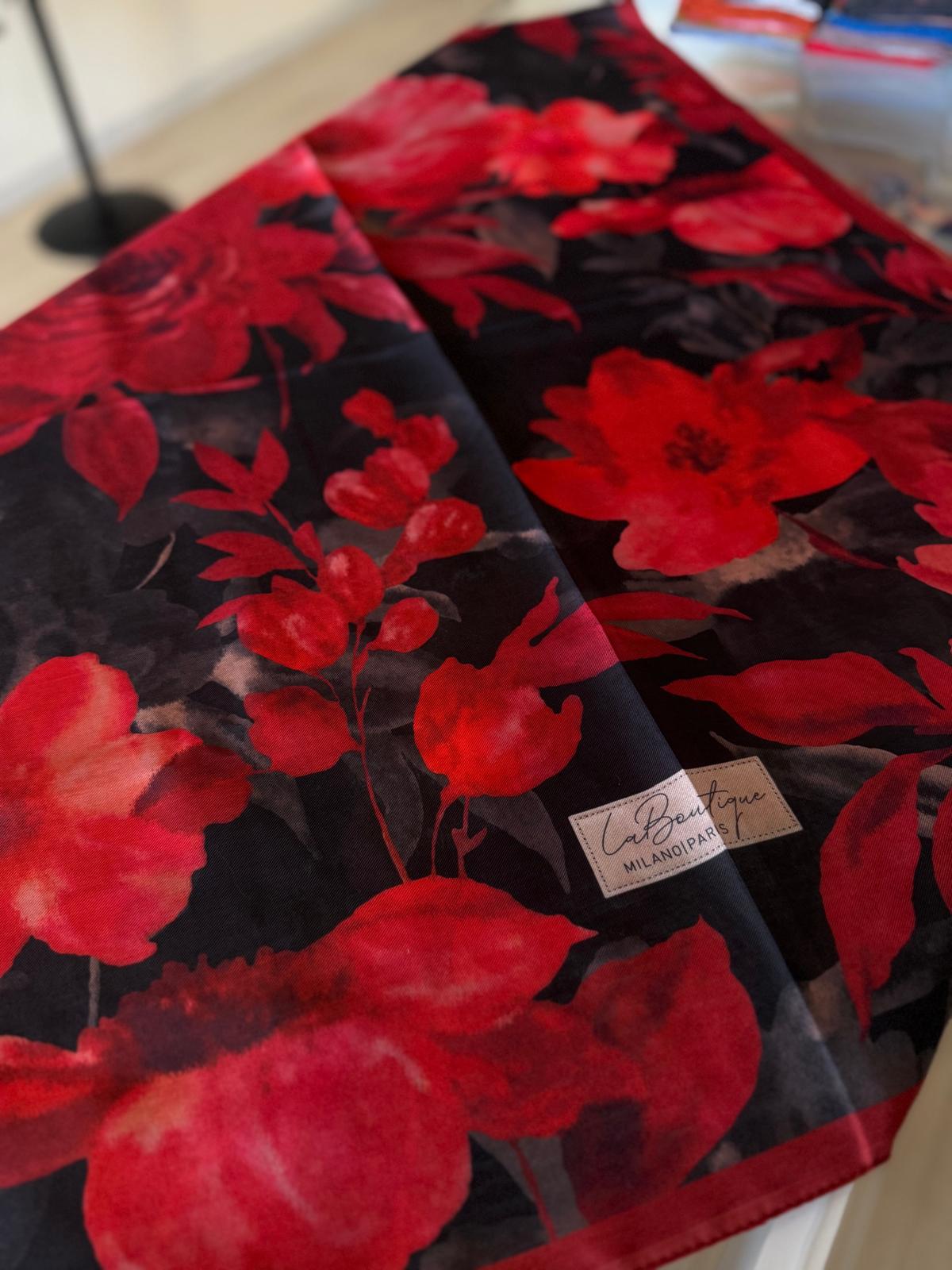 LA BOUTIQUE ÖZEL SERİ ŞAL 01