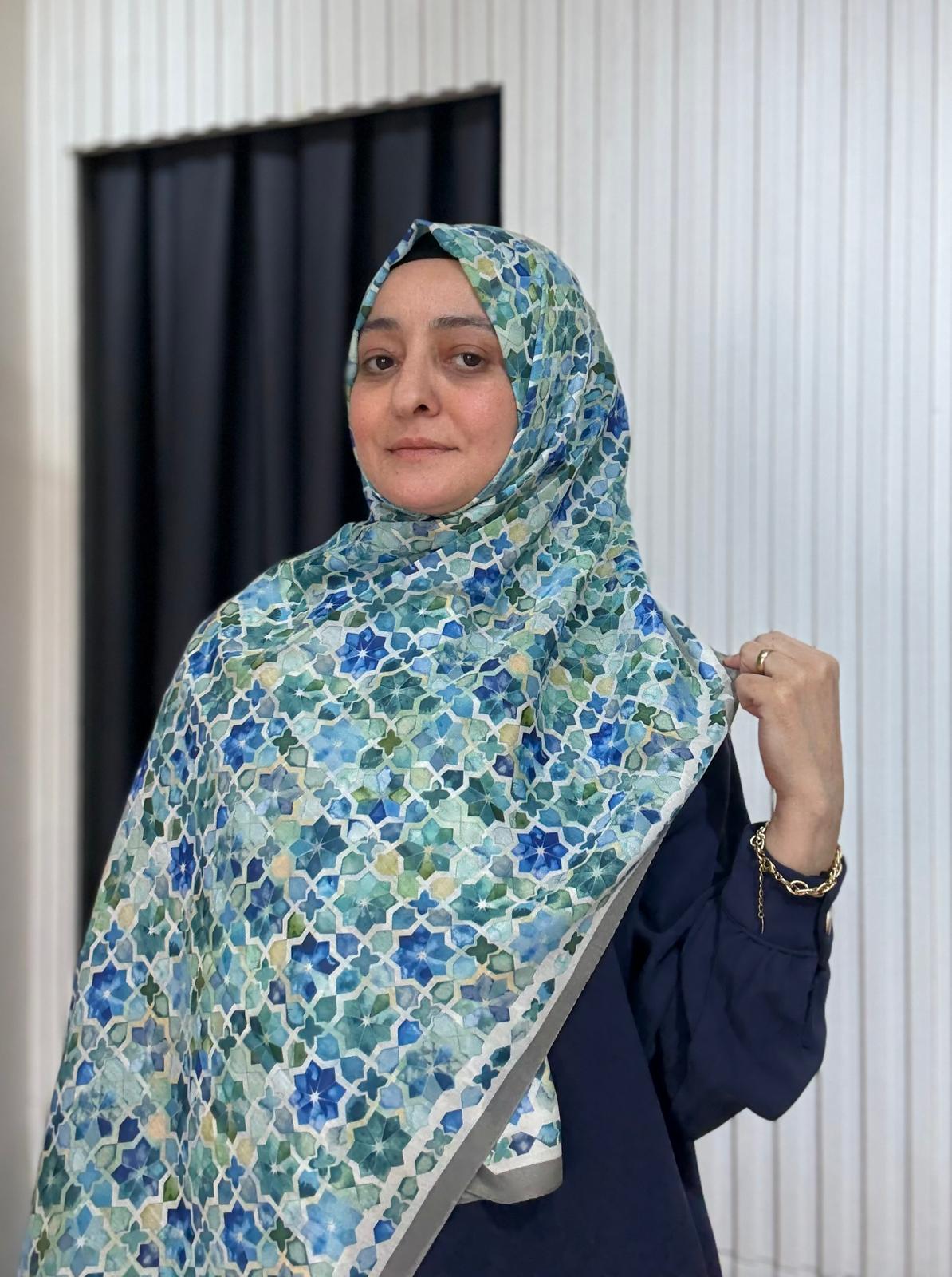 LA BOUTIQUE ÖZEL SERİ ŞAL ÖSS2620-01